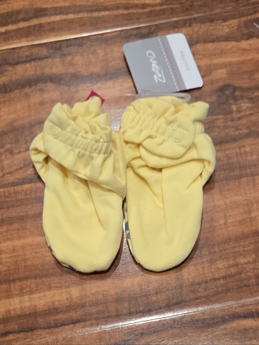 Zutano NWT 18 Months Yellow Cotton Booties